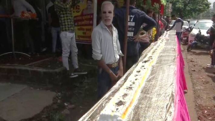 Madhya Pradesh Hindu Sena cuts 69 feet-long cake on birthday eve of Narendra Modi Madhya Pradesh Hindu Sena cuts 69 feet-long cake on birthday eve of Narendra Modi