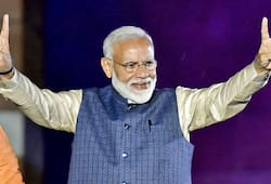 PM Modi calls for uniting Kashmir through hugs
