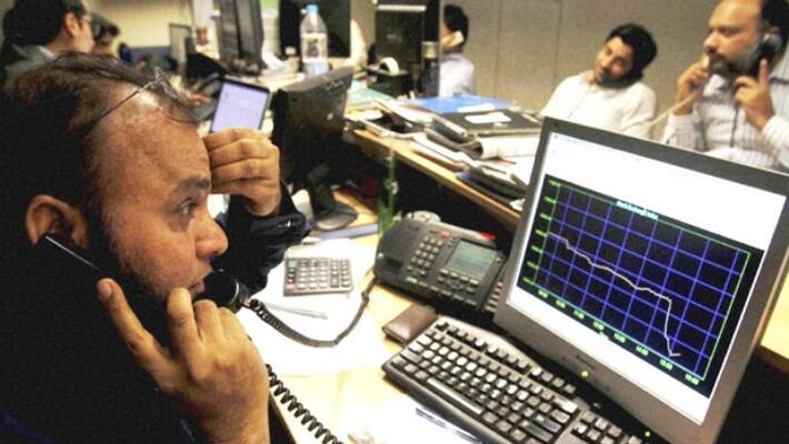 Sensex falls 642 pts, Nifty ends below 10,820; here are 5 factors that weighed on Dalal Street Sensex falls 642 pts, Nifty ends below 10,820; here are 5 factors that weighed on Dalal Street