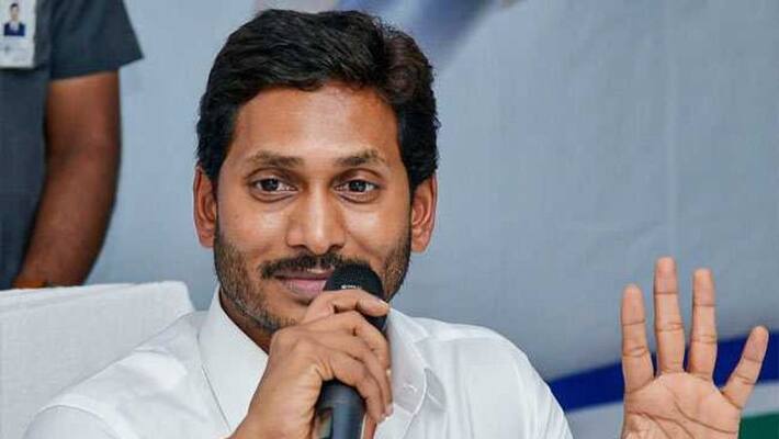 maharastra sarkar arrested venugopalan, police was searching him from 7 years maharastra sarkar arrested venugopalan, police was searching him from 7 years