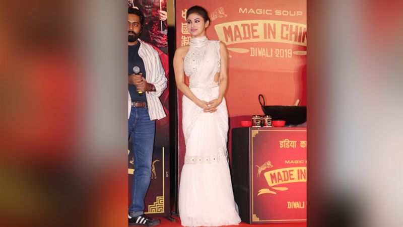 फिल्म के ट्रेलर को दर्शकों से शानदार रिस्पॉन्स मिल रहा है। कहा जा रहा है कि कॉमेडी और मजेदार कंटेंट वाली ये मूवी सिनेमाहॉल में एंटरटेन करेगी। 'मेड इन चाइना' में एक स्ट्रगलिंग गुजराती बिजनेसमैन की कहानी को दिखाया गया है, जो एक सफल एंटरप्रन्योर बनने के मकसद से चीन जाता है। फिल्म में मौनी रॉय एक्टर राजकुमार राव की पत्नी की भूमिका प्ले कर रही हैं।