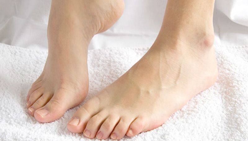 Natural remedies for smooth feet