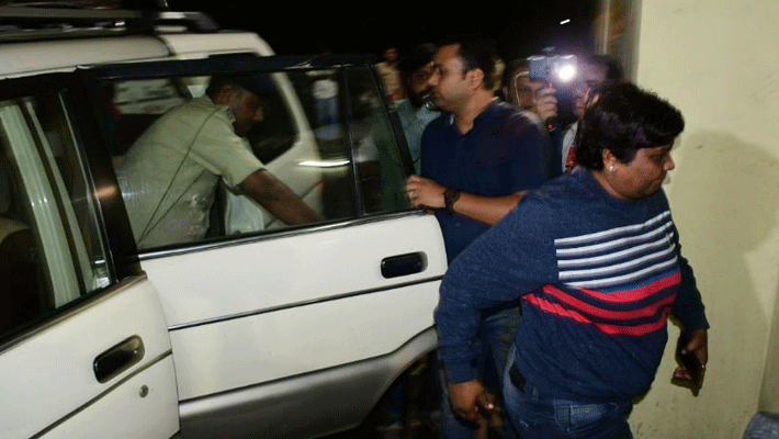 Ladies blackmailing officers and big leaders after making objectionable videos in madhya pradesh Ladies blackmailing officers and big leaders after making objectionable videos in madhya pradesh