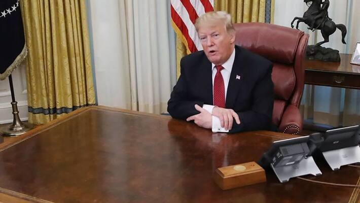 Trump said that he likes to tip others, so let's carry cash Trump said that he likes to tip others, so let's carry cash