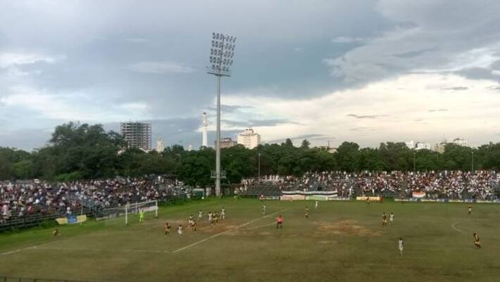 Peerless beat Bhawanipur in Kolkata league Mohammedan beat Mohunbagan in mini derby Peerless beat Bhawanipur in Kolkata league Mohammedan beat Mohunbagan in mini derby
