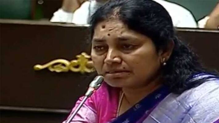 Alair TRS MLA Sunitha sheds tears in Telangana assembly Alair TRS MLA Sunitha sheds tears in Telangana assembly