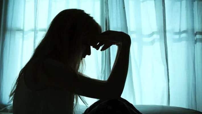 Man rapes MBA job aspirant in Juhu hotel Man rapes MBA job aspirant in Juhu hotel