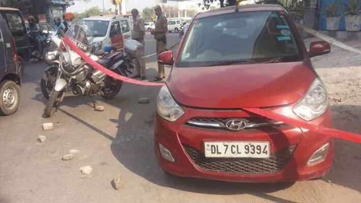Husband returned from temple worship, found wife's body in car Husband returned from temple worship, found wife's body in car
