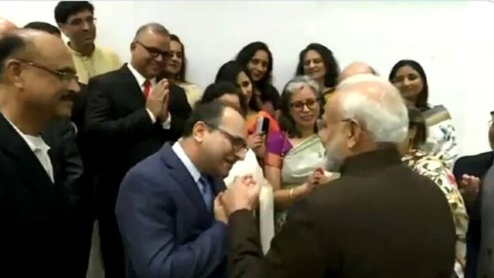 Prime Minister Modi meets, interacts with Kashmiri Pandits, They thank him Prime Minister Modi meets, interacts with Kashmiri Pandits, They thank him