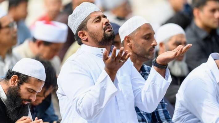 Muslims living in India are more fortunate than countries like Pakistan and Saudi Arabia: Mark Tully Muslims living in India are more fortunate than countries like Pakistan and Saudi Arabia: Mark Tully