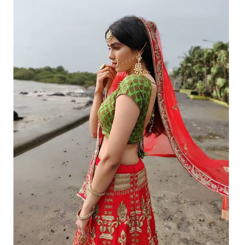 Adah Sharma beautiful instagram photos