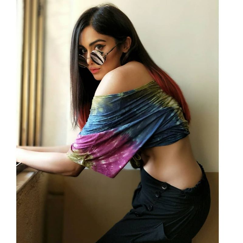 Adah Sharma beautiful instagram photos
