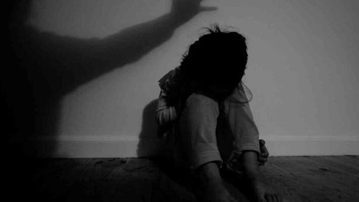 A teenager paraded without cloathes on streets for filming TikTok Video with a girl in Jaipur A teenager paraded without cloathes on streets for filming TikTok Video with a girl in Jaipur