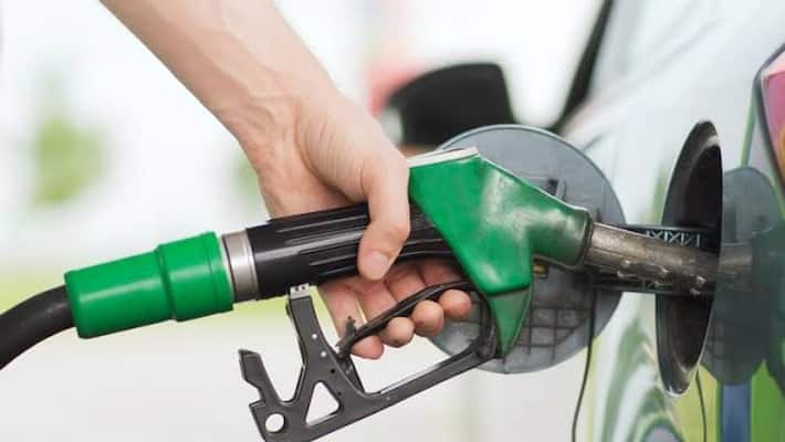 Diwali special: Cut in petrol, diesel prices due to drop in fuel prices in international market Diwali special: Cut in petrol, diesel prices due to drop in fuel prices in international market