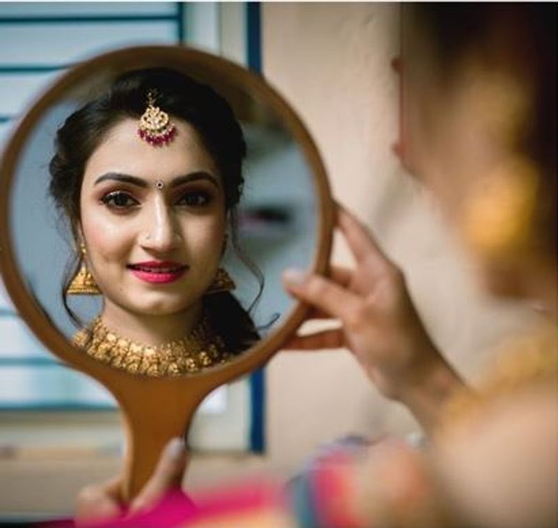Colors Kannada Fame Agnisakshi Vaishnavi Photo gallery