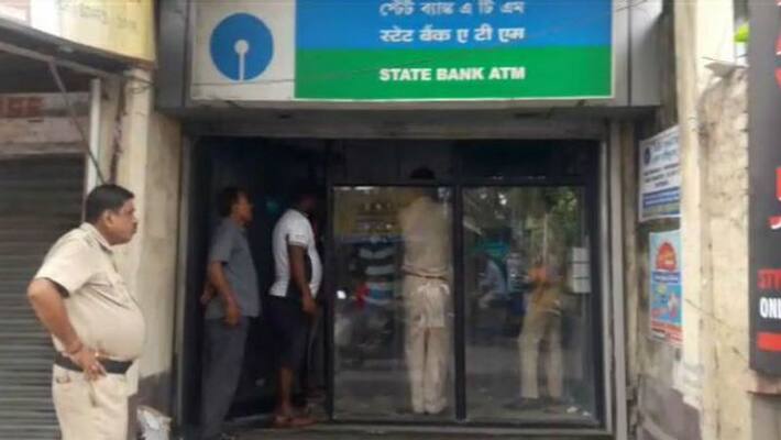 Trying to rob at ATM counter in Siliguri Trying to rob at ATM counter in Siliguri