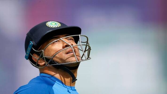 Dhoni remembers school days by uploading gully cricket in social media Dhoni remembers school days by uploading gully cricket in social media