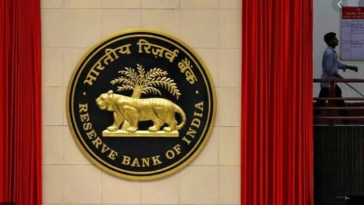 RBI rejects closure of 9 commercial banks rumours circulating on social media RBI rejects closure of 9 commercial banks rumours circulating on social media