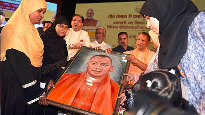 With Rs 6,000 assistance, Yogi Adityanath blunts triple talaq bill criticism, netizens not satified With Rs 6,000 assistance, Yogi Adityanath blunts triple talaq bill criticism, netizens not satified