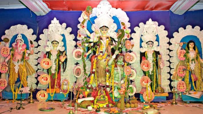 Here is the exclusive theme of Shakuntala Park Residents Association Festive Committee Here is the exclusive theme of Shakuntala Park Residents Association Festive Committee