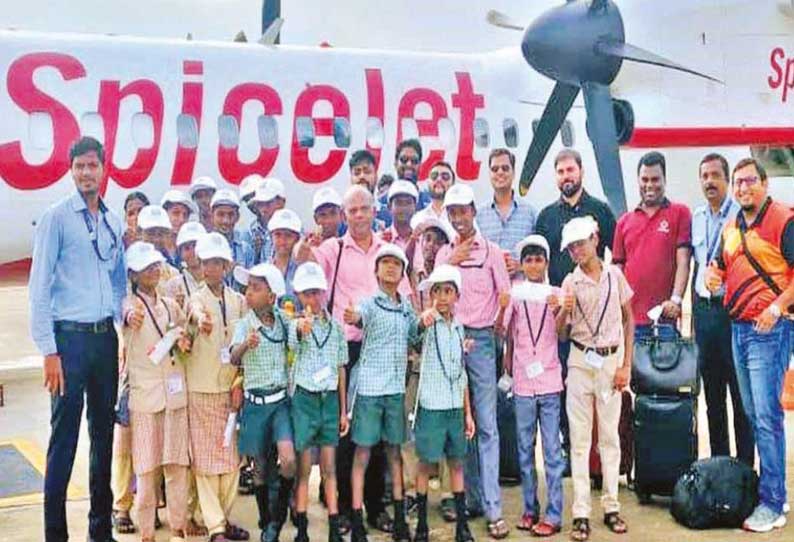 government school students enjoyed their first flight travel