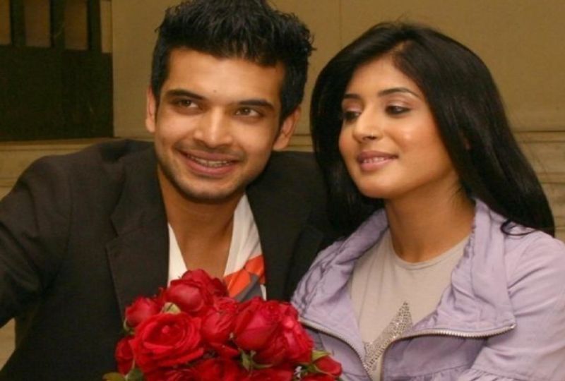 కృతిక కామ్రా, కరణ్ కుంద్రా : ఈ జంట కూడా మూడేళ్ళ సహజీవనం తర్వాత విడిపోయింది.