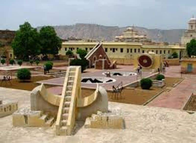 The Jantar Mantar is another astronomical observatory built in the 18th century. It is an astronomical observatory, which was created by the Rajput King Sawai Jai Singh of Rajasthan in 1738 CE. It includes 19 astronomical instruments including the world’s largest stone Sundial.