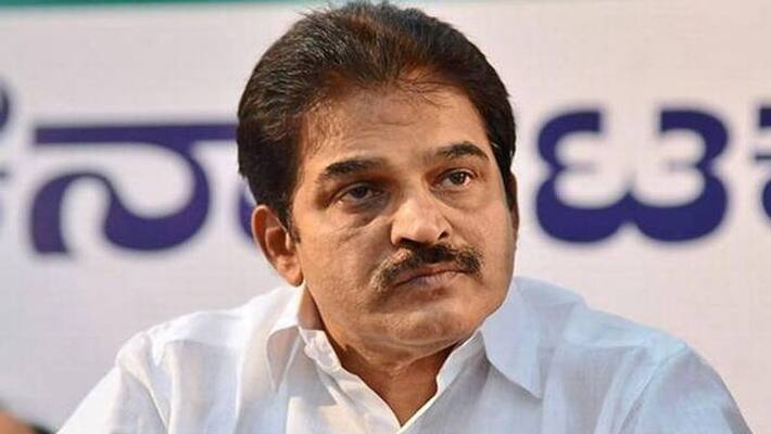 cbi interrogates kc venugopal on solar rape allegation case cbi interrogates kc venugopal on solar rape allegation case