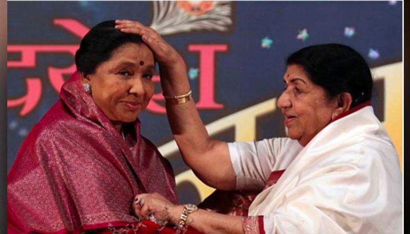 চারটি ছবির প্রযোজক হিসেবেও ছিলেন লতা মঙ্গেশকর। বাদল (১৯৫৩), জঞ্ঝার ( ১৯৫৩), কাঞ্চন গঙ্গা ( ১৯৫৫), লেকিন (১৯৯০)। এমন কোনও পুরষ্কার নেই যা তিনি তাঁর জীবনে অর্জন করেননি। দাদা সাহেব ফালকে, পদ্মভূষণ, ভারতরত্ন প্রভৃতি পালকই তাঁর মুকুটে বিরাজমান।