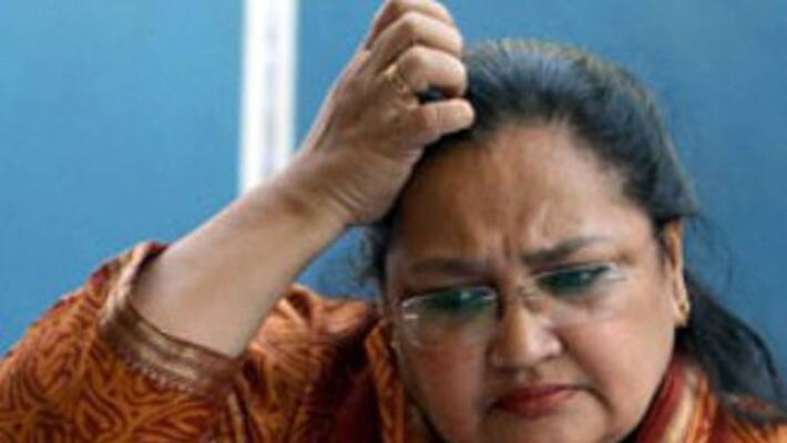 Non-bailable warrant issued against Salman Khurshid's wife Louise Khurshid in misappropriation of funds case-dnm Non-bailable warrant issued against Salman Khurshid's wife Louise Khurshid in misappropriation of funds case-dnm