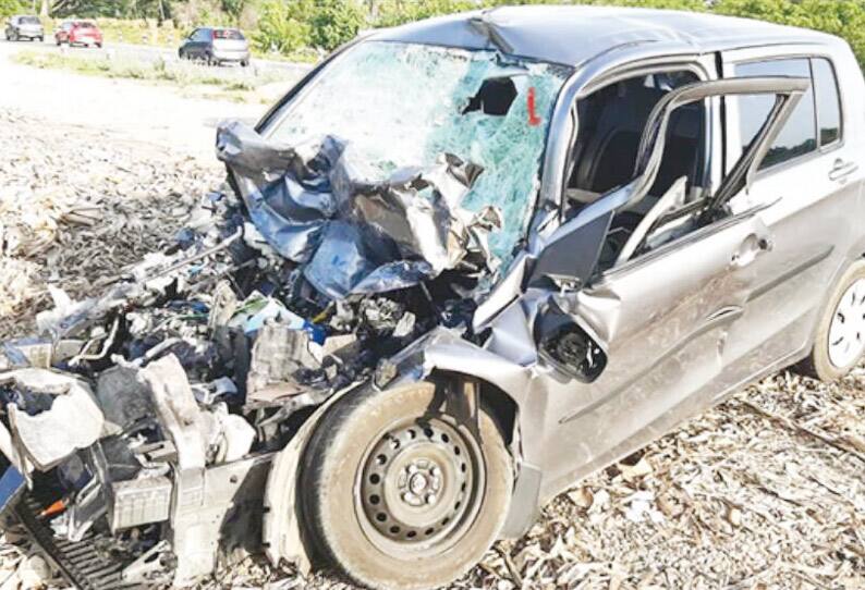 two persons killed in an accident