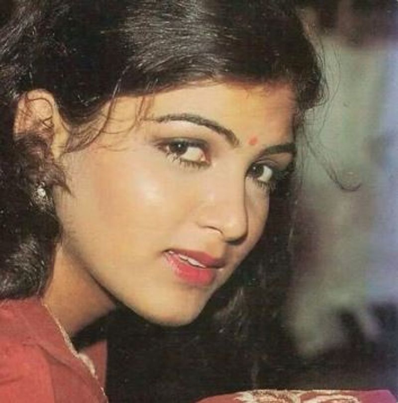 இளம் வயதில் இவ்வளவு அழகா