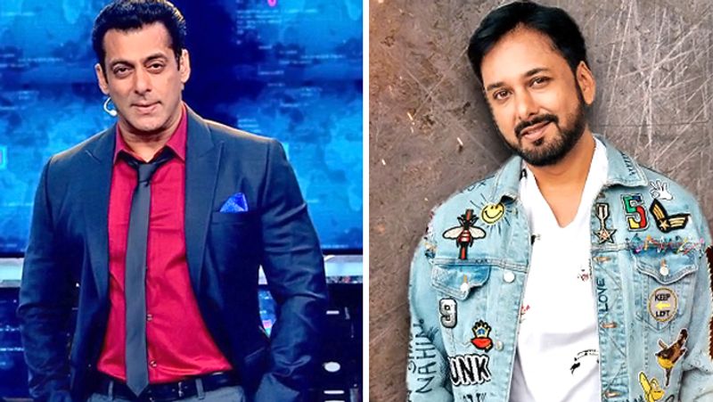 कंटेस्टेंट नंबर 2- सिद्धार्थ डे : नंबर 2 कंटेस्टेंट के तौर पर सिद्धार्थ डे एंट्री ली। सिद्धार्थ पेशे से एक लेखक हैं। उन्होंने बिग बॉस में 'बाकी सब फर्स्ट क्लास है' गाने पर एंट्री ली। नेहा कक्कड़, हिमेश रेशमिया, फराह खान ने सिद्धार्थ की तारीफ की और उन्हें ऑल द बेस्ट कहा। सिद्धार्थ ने कहा- मैं देर से सोकर उठता हूं तो सलमान बोले- यहां लोग लेट सोते हैं और जल्दी उठना पड़ता है। सिद्धार्थ ने सलमान की तारीफ करते हुए कहा- 29 सितंबर, 1989 को एक फिल्म रिलीज हुई थी और तब एक शख्स सुपरहिट हुआ और 30 साल बाद आज भी वहीं शख्स नंबर वन है।