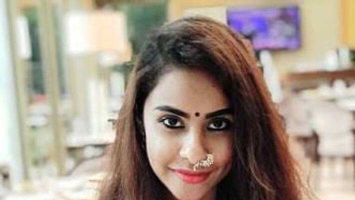 actress sri reddy attack trisha , if i release one video i will beat trisha fame actress sri reddy attack trisha , if i release one video i will beat trisha fame
