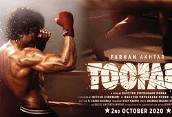 Toofan first look: Farhan Akhtar flaunts chiselled body as boxer