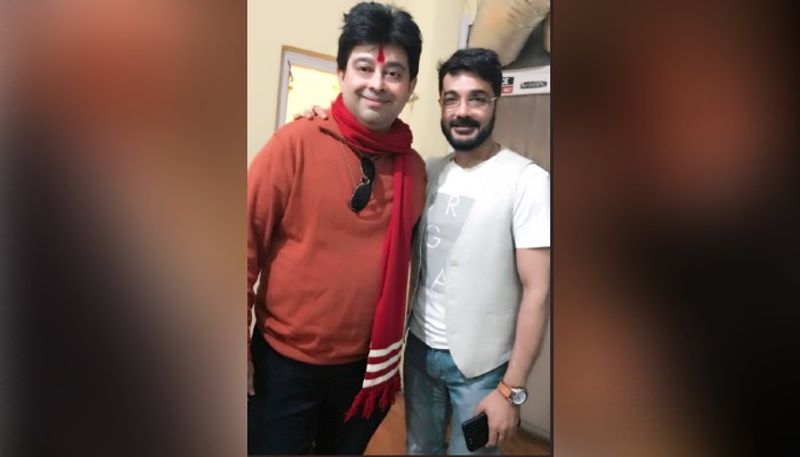 ছবি শেয়ার করে প্রসেনজিৎ চট্টোপাধ্যায়ের জন্মদিনে শুভেচ্ছা জানালেন জিৎ গঙ্গোপাধ্যায়। লিখলেন- ভগবান তোমার আশির্বাদ করুক, খুব ভালো থেকো দাদা।