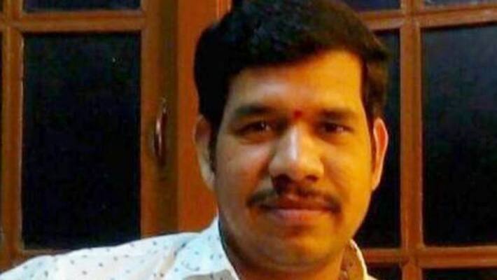 video journalist killed in road accident in vijayawada video journalist killed in road accident in vijayawada