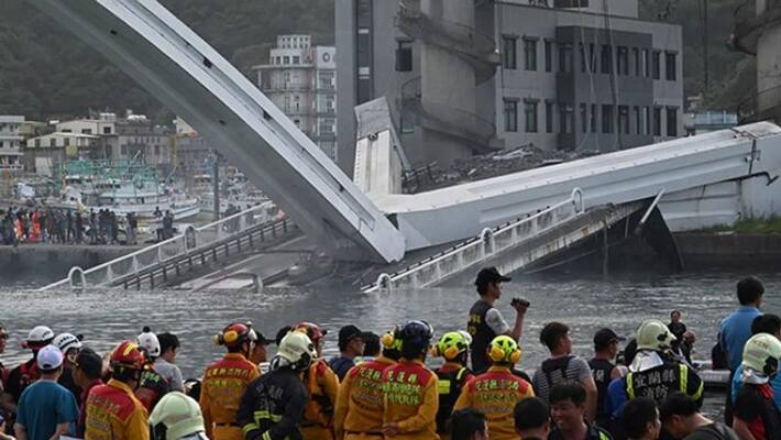 bridge collapses in Taiwan bridge collapses in Taiwan
