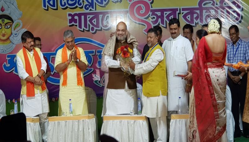 বিজে ব্লকের পক্ষ থেকে বিজেপি সভাপতিকে পুষ্পস্তবক দিয়ে সম্মান জানান হয়
