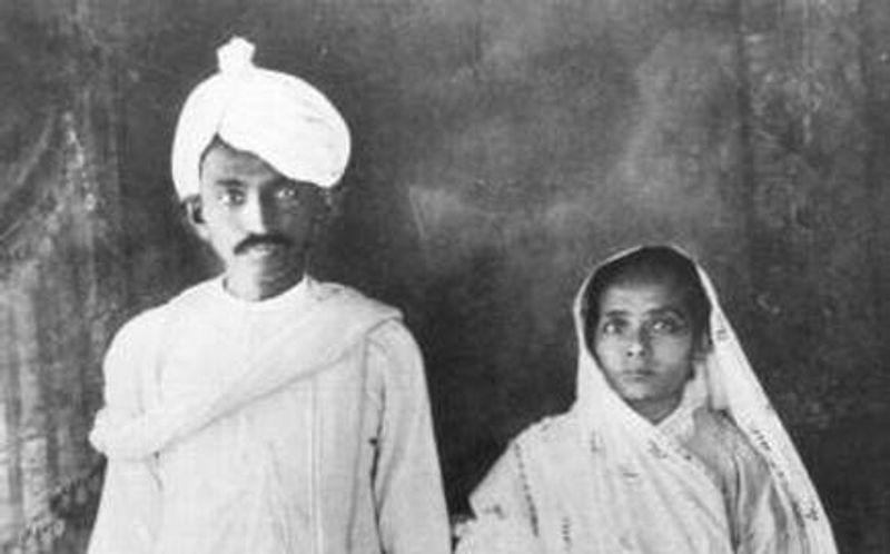 மனைவியுடன் காந்தி