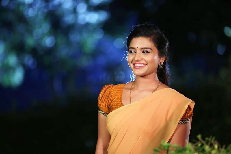 நிலா வெளிச்சத்தில் என்ன ஒரு அழகு
