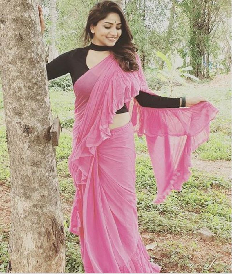 Sandalwood Dimple queen Rachita Ram photo gallery