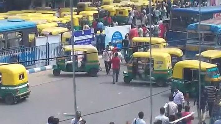 8 lakhs rupees fine imposed on auto drivers by Traffic police in mufti 8 lakhs rupees fine imposed on auto drivers by Traffic police in mufti