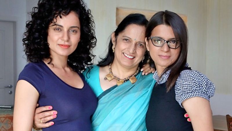 रंगोली ने अपने अगले ट्वीट में बताया- ''एक रोज कंगना रोते हुए पापा के पास गई और उनसे कहा कि वो लोग मुझे अब भी मार रहे हैं, जबकि मैं अब अंगूठा नहीं, बल्कि अंगुलियां चूस रही हूं। इस पर पापा जोर से हंस पड़े और फौरन कहा कि आज से ये नियम तोड़ दो।''