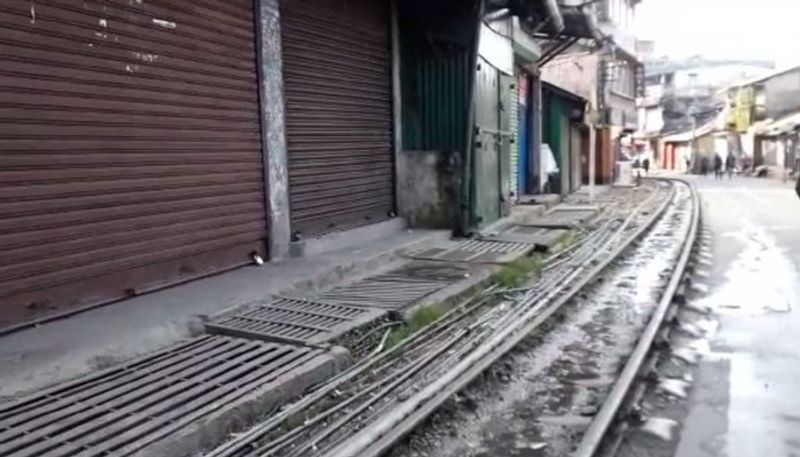 এই গাইডলাইনে, বেশ কয়েকটি বিষয়ের উল্লেখ থাকবে, যার মধ্যে অন্যতম হল পর্যটকদের করতে হবে থার্মাল চেকিং।