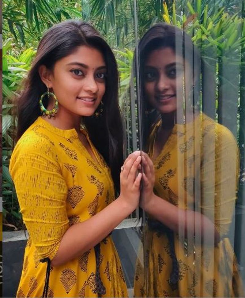 மஞ்ச காட்டு மைனா