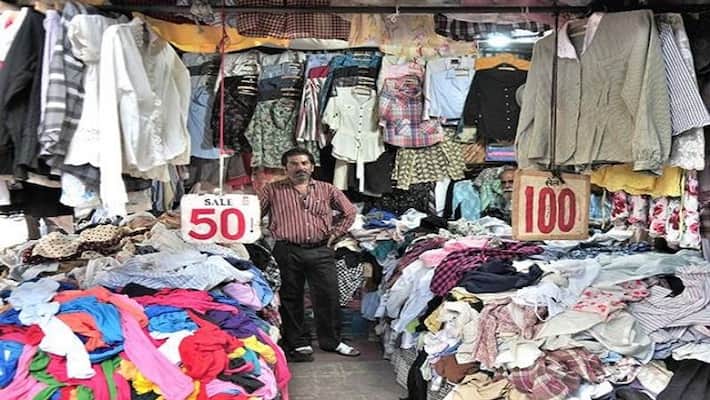 From Le-Levis to Peter England, branded clothes are available here for 12 rupees From Le-Levis to Peter England, branded clothes are available here for 12 rupees