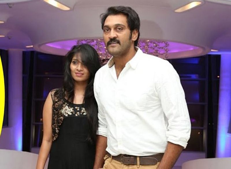 Top Villains of Indian movie and Their Wife