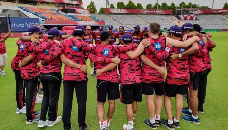 kolkata knight riders probable playing eleven for the match against srh in ipl 2020