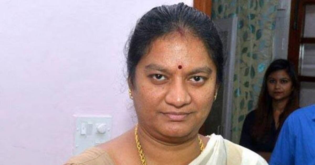 மீண்டும் சிக்கலில் சசிகலா புஷ்பா..முன்ஜாமீன் வழங்கிய நீதிமன்றம்..தலைமறைவாக ஆக கூடாது என எச்சரிக்கை.